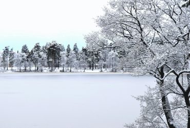 Massachusetts Schools Face Backlash Over Snow Day Decisions